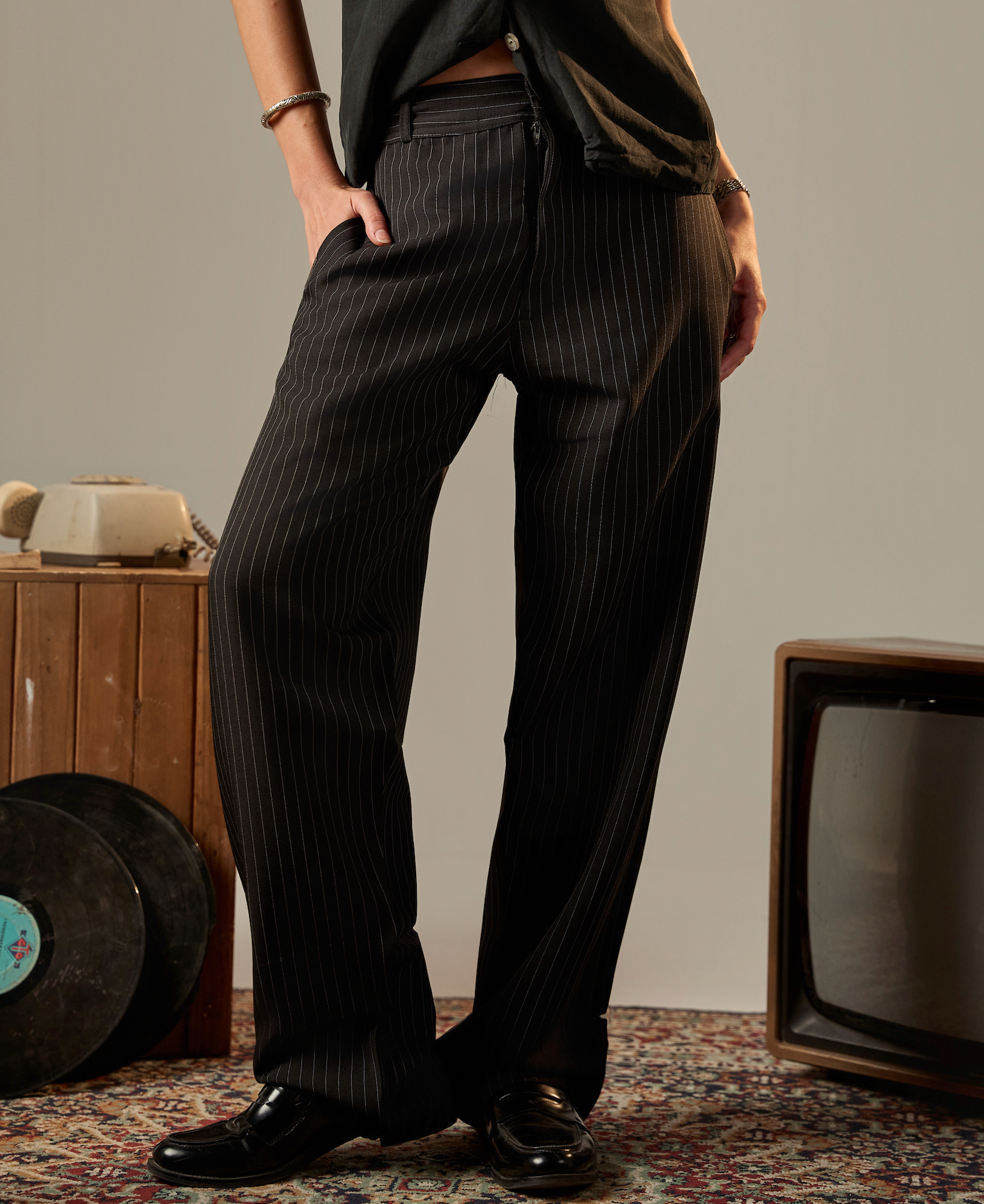 Origen Pleated Pants - Negro