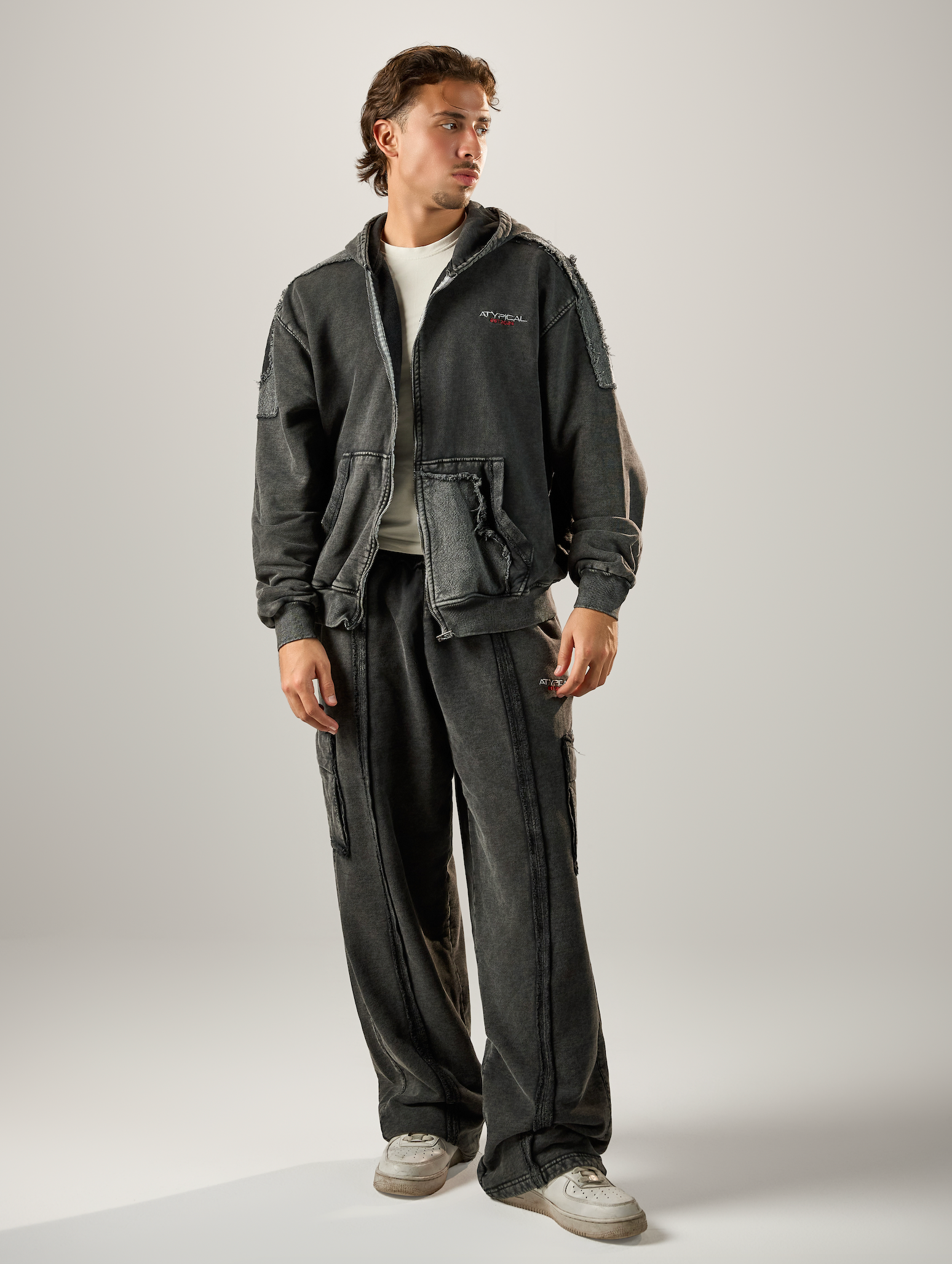 Type “L01” Sweatpants - Washed Negro