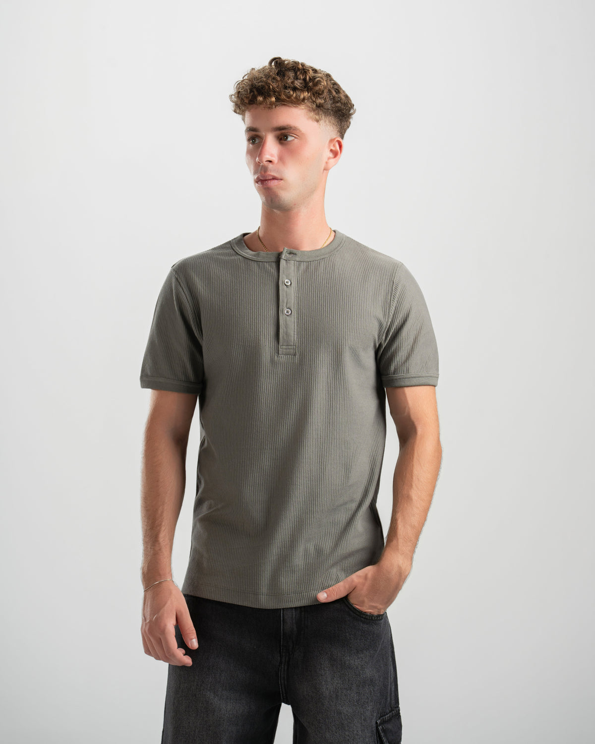 The Henley Tee - Ash grey